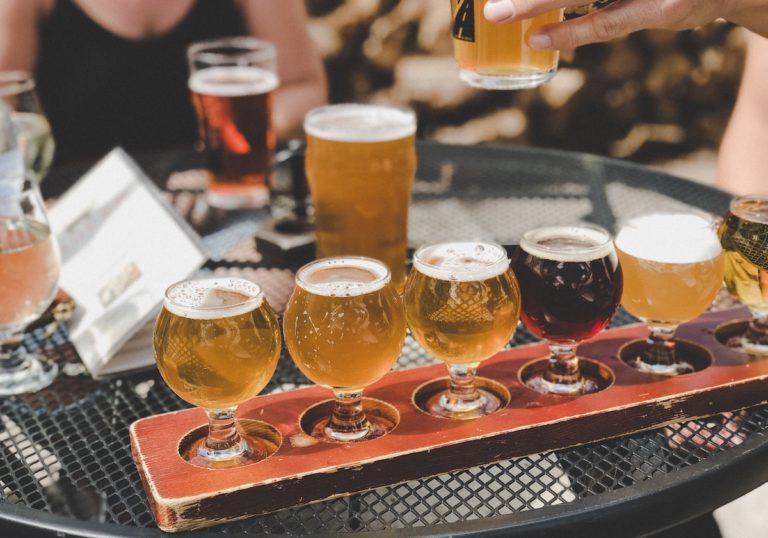 Beer Flights EasyServing Beer Accessory